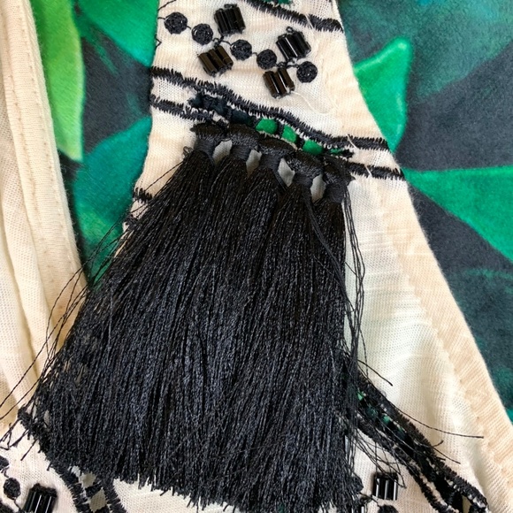 🚫SOLD! I•BANANA REPUBLIC•I Sleeveless Blouse - Picture 7 of 8